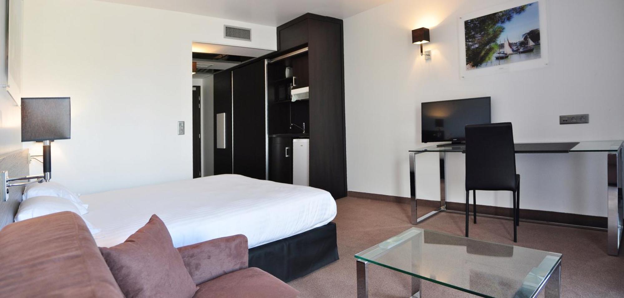 Golden Tulip Pornic Suites- Appart Hotel Номер фото