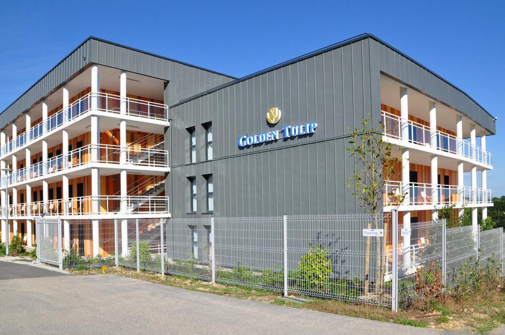 Golden Tulip Pornic Suites- Appart Hotel Экстерьер фото
