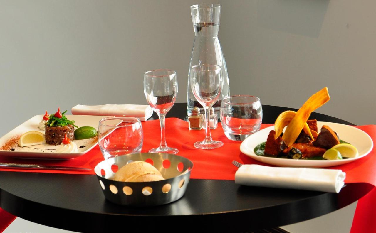 Golden Tulip Pornic Suites- Appart Hotel Экстерьер фото