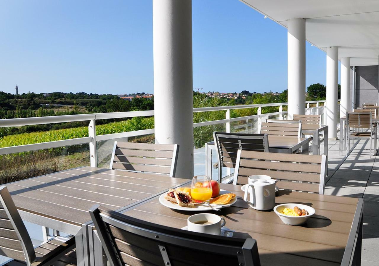 Golden Tulip Pornic Suites- Appart Hotel Экстерьер фото