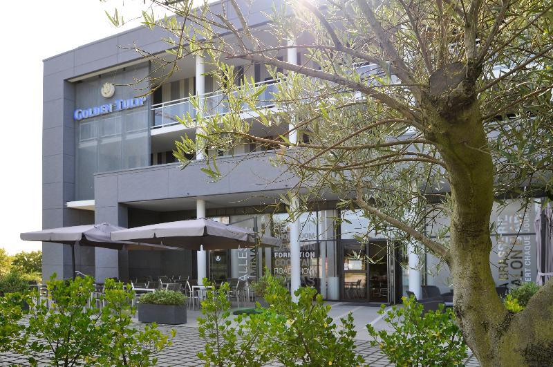 Golden Tulip Pornic Suites- Appart Hotel Экстерьер фото